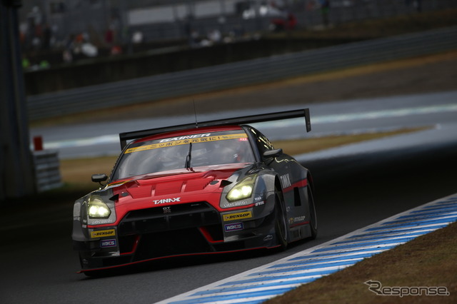 GT300決勝6位の#10 GT-R。