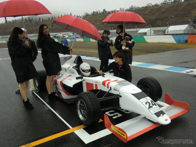 有望な若手ひしめくFIA-F4。#24 中原さんのグリッドは2レースとも最後列(36台中35位)に。