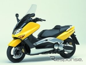 「スズキ、ホンダに負けるな!!」と、ヤマハが大型スクーター投入