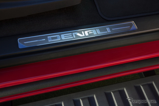 GMC キャニオン デナリ