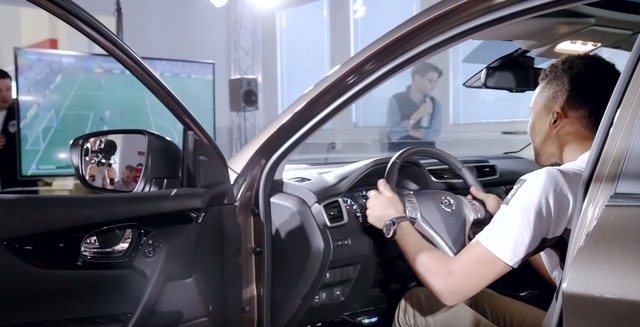 車で『ウイイレ』？海外日産による