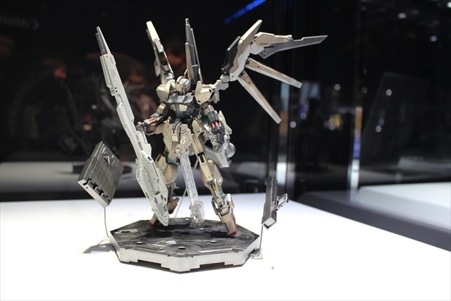 「ガンプラEXPO」日本大会決勝戦は強豪揃い 著名人のガンプラや1/1ガンプラ組立も