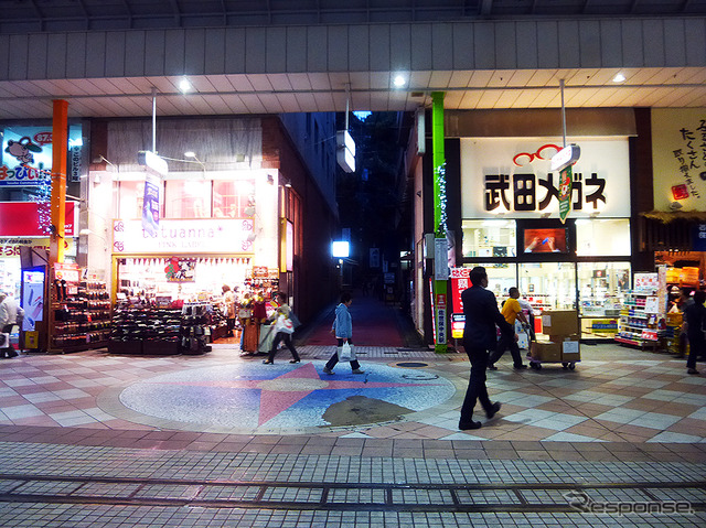 こちらがアーケード内にしれっとある佐世保中央駅入口