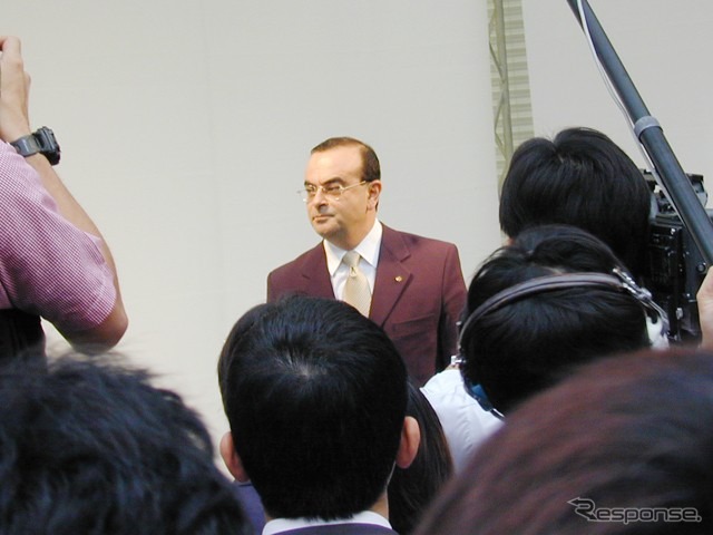 【誕生・新型日産『スカイライン』】銀座4丁目に興奮の渦