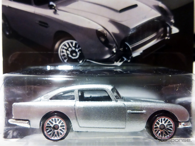 アストンマーティン1963DB5(2012年、スカイフォール)