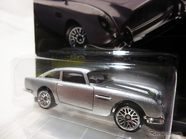 アストンマーティン1963DB5(2012年、スカイフォール)