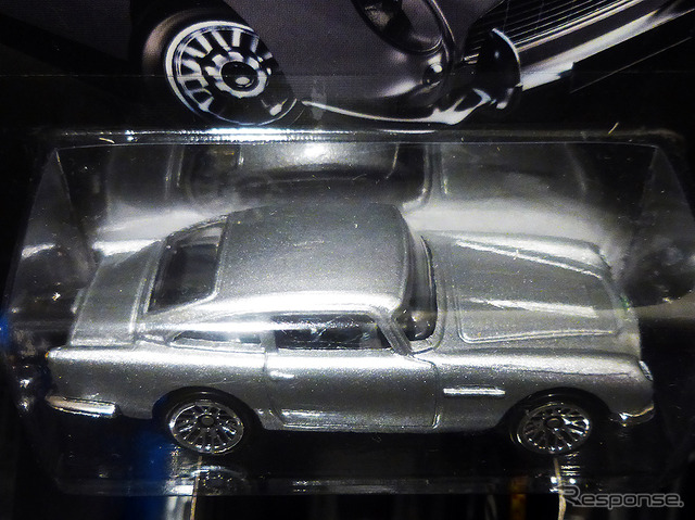 アストンマーティン1963DB5(2012年、スカイフォール)