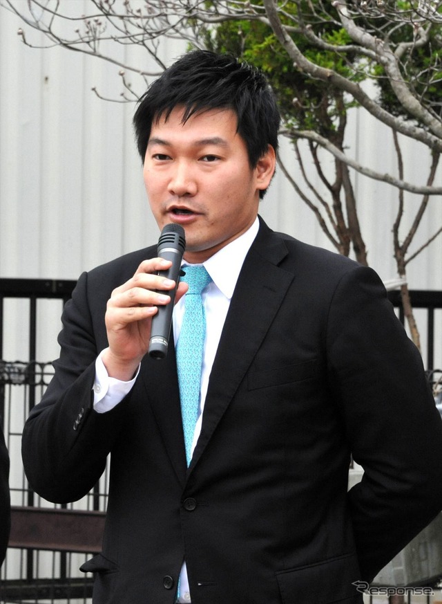 長塚智広・アテネ自転車競技船橋銀メダリスト、船橋オート廃止撤回を求めて陳情書を提出