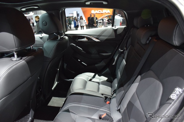 インフィニティ QX30(ロサンゼルスモーターショー15)