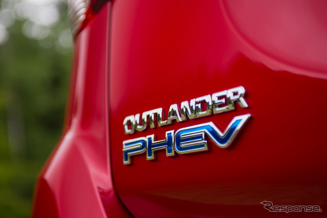 三菱 アウトランダー PHEV