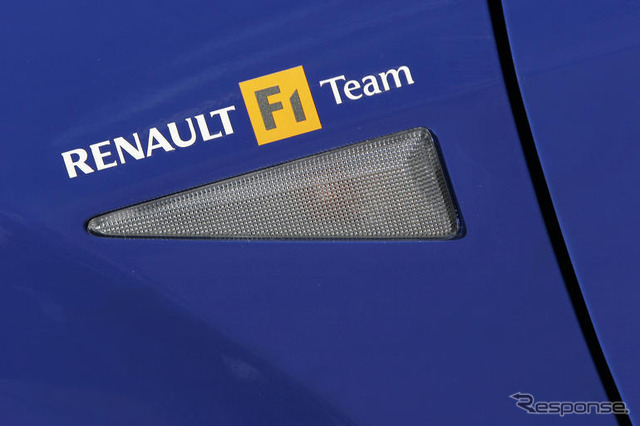 F1チャンピオンの技術力…メガーヌ ルノースポール 特別仕様 写真蔵