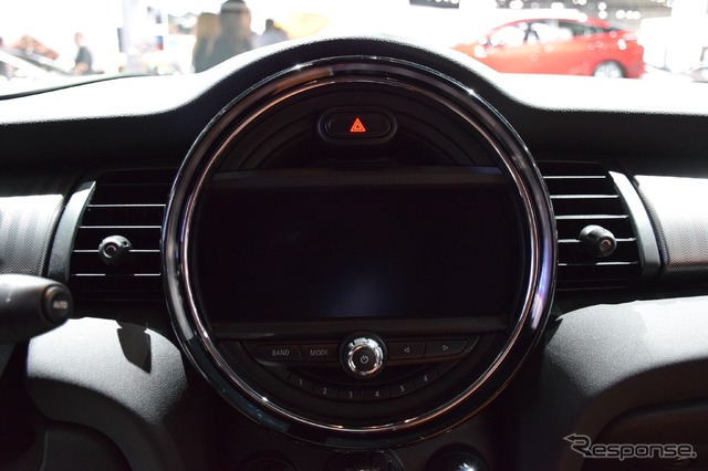 MINI クーパーS コンバーチブル(ロサンゼルスモーターショー15)