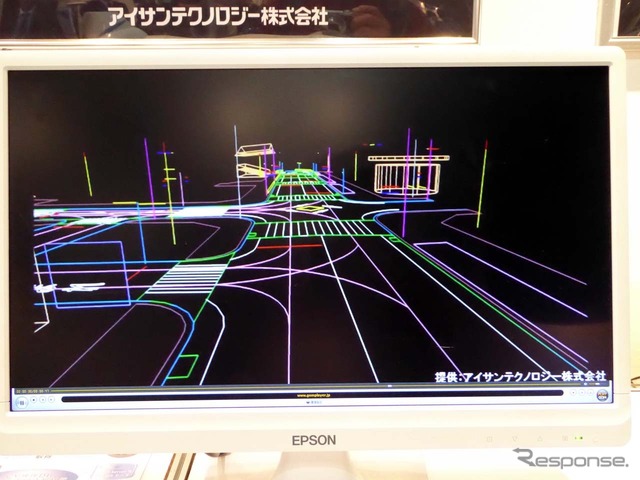 取得したカメラ映像と合わせ、道路ネットワークを手入力する