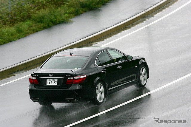 【インプレ'06】国沢光宏 レクサス『LS460』 先端装備のショーケース