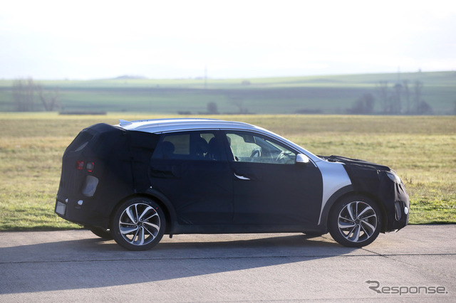 スクープ写真起亜ヒュンダイNiro