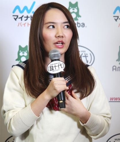 椎木里佳氏