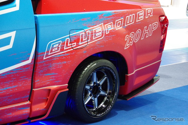 いすゞ D-MAX セーフティカー 1.9Ddi ブルー・パワー(タイ国際モーターエキスポ15)