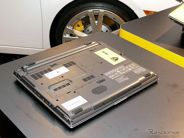 ランボルギーニとのコラボノートPC
