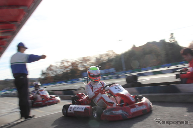 サンクスデーで白熱したHonda Racingカート大会