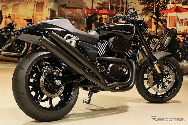 THE BATTLE of the Kings 優勝車 ハーレーダビッドソン新宿 ストリート750