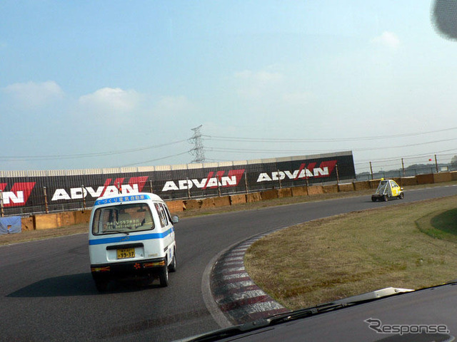 【日本EVフェスティバル】写真蔵…コース上からレース観戦