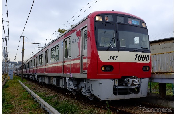 京急の新1000形。今回、東芝の全閉PMSMと4in1インバーター装置を組み合わせたシステムが搭載された。