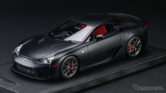 レクサス LFA 1:18スケールモデル