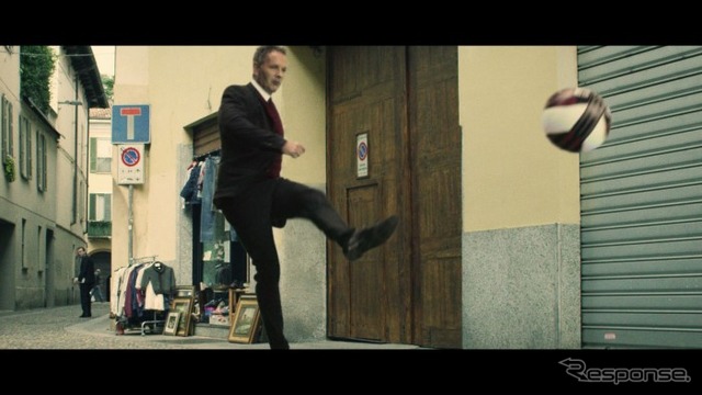 トーヨータイヤ&ACミラン コラボ動画第2弾「Chase in Milan by TOYO TIRES」(動画スクリーンショット)