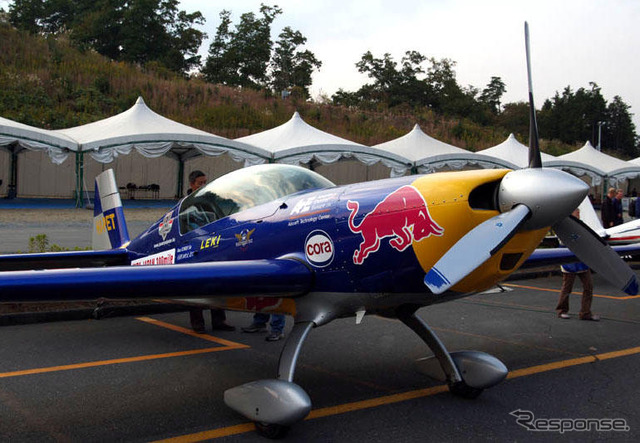 アクロバット機のスタイリングに魅了される…オートボルテージュ