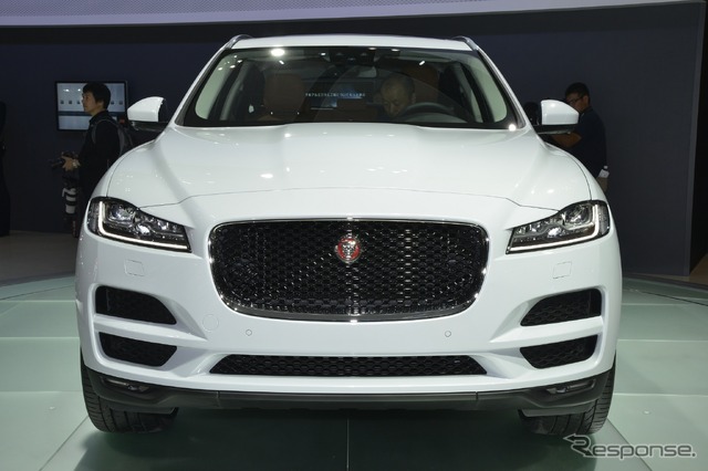 ジャガー F-PACE(東京モーターショー15)