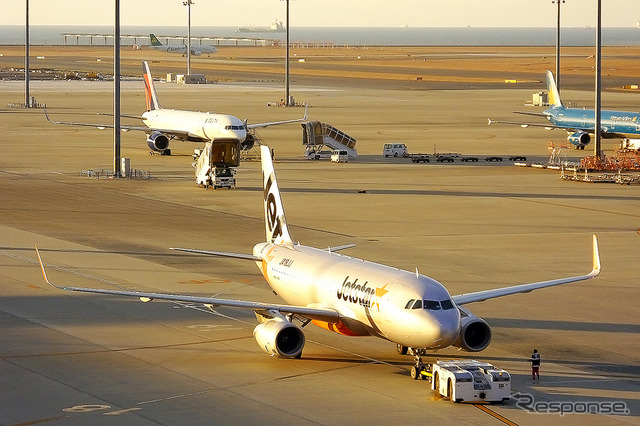 ジェットスター・ジャパンの関西=台北線、中部=台北線の初便を担当したエアバスA320(JA18JJ)