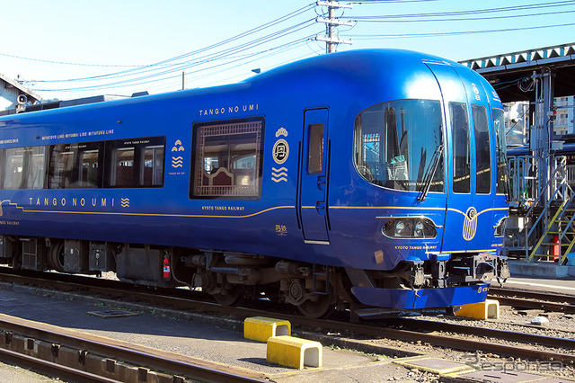 京都丹後鉄道の特急列車「丹後の海」 第1編成