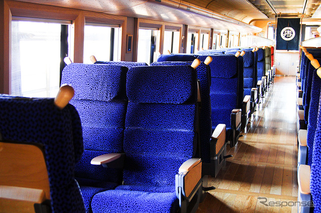 京都丹後鉄道の特急列車「丹後の海」 第1編成