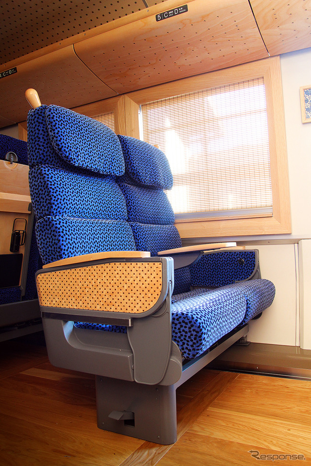 京都丹後鉄道の特急列車「丹後の海」 第1編成