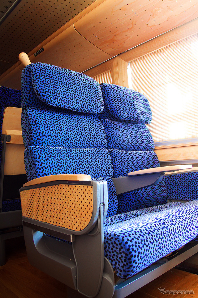 京都丹後鉄道の特急列車「丹後の海」 第1編成
