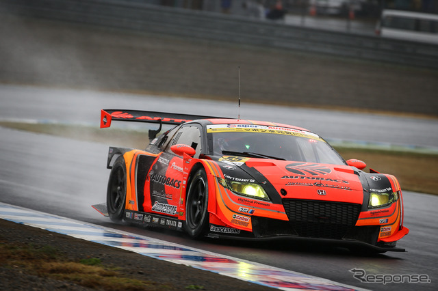 CR-Z GTは今回がGT300ラストランとなる。#55 ARTA CR-Z GTは予選13位。