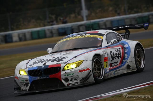 決勝3位の#7 BMW Z4。