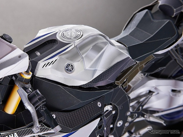 YZF-R1Mタンク
