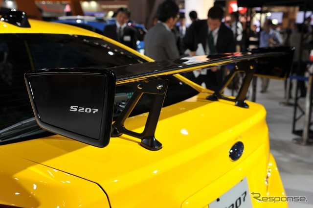 スバル WRX STI S207(東京モーターショー15)