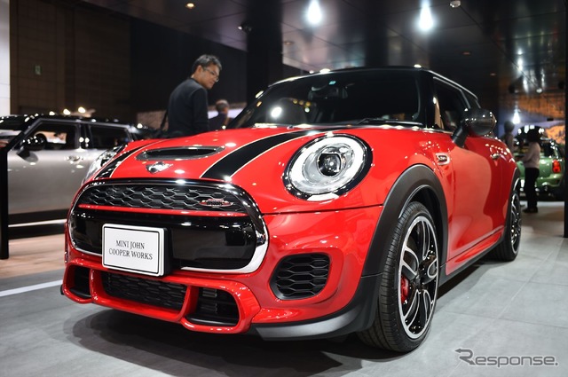 MINI ジョンクーパーワークス(東京モーターショー15)
