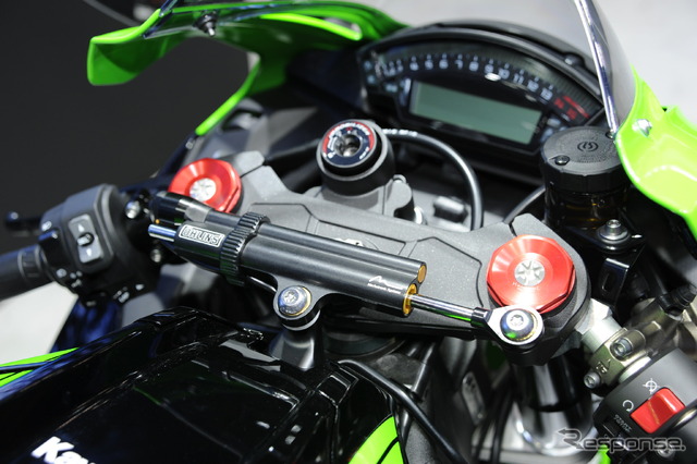 カワサキ ZX-10R ABS(東京モーターショー15)