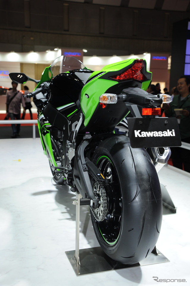 カワサキ ZX-10R ABS(東京モーターショー15)