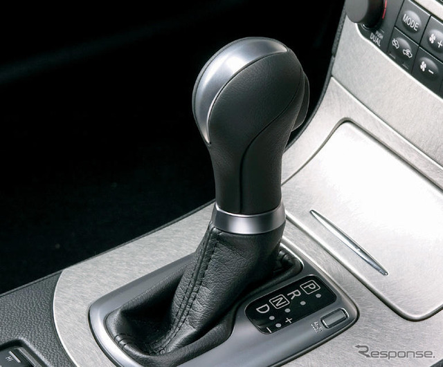 【日産 スカイライン 新型発表】写真蔵…パーツ