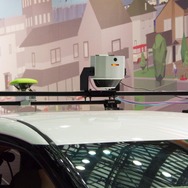 市販ミニバンベースロボットカー『RoboCar MiniVan』などを展示したZMP（オートモーティブワールド2016／東京ビッグサイト／2016年1月13日）