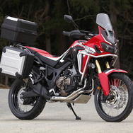 CRF1000L Africa Twinオプション装着車。