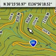 オプションの日本登山地形図では、山岳地帯はこのように等高線が表示される