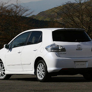【トヨタ ブレイド 発表】日本の高級車を感じるエクステリア
