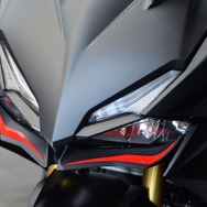 ホンダブースに展示される新型CBR250RR