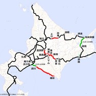 JR北海道の運休区間（赤）。釧網線は全線再開し、日高線も苫小牧～鵡川間が再開した。