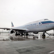キャセイパシフィック航空B747旅客機の最終運航（羽田→香港、10月1日）を担ったB-HUJ